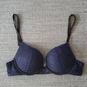 VS very sexy push up pigeonnant